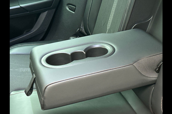 CUPRA Leon 1.4 e-Hybrid | VZ Performance | PHEV | Pano/Dak | Camera | Stoel/Stuur Verwarming