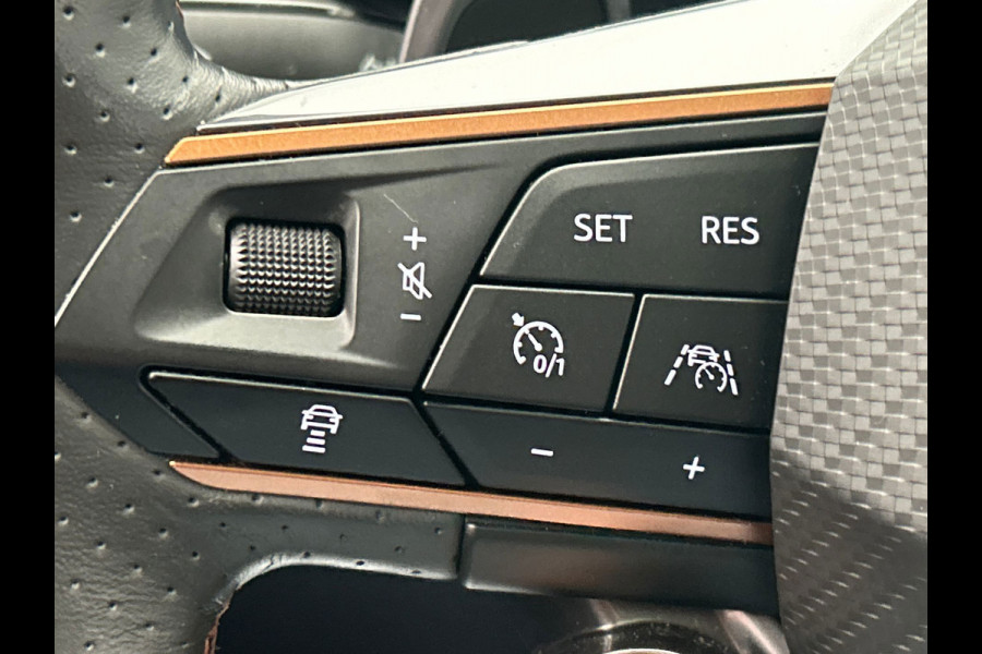 CUPRA Leon 1.4 e-Hybrid | VZ Performance | PHEV | Pano/Dak | Camera | Stoel/Stuur Verwarming