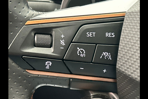 CUPRA Leon 1.4 e-Hybrid | VZ Performance | PHEV | Pano/Dak | Camera | Stoel/Stuur Verwarming