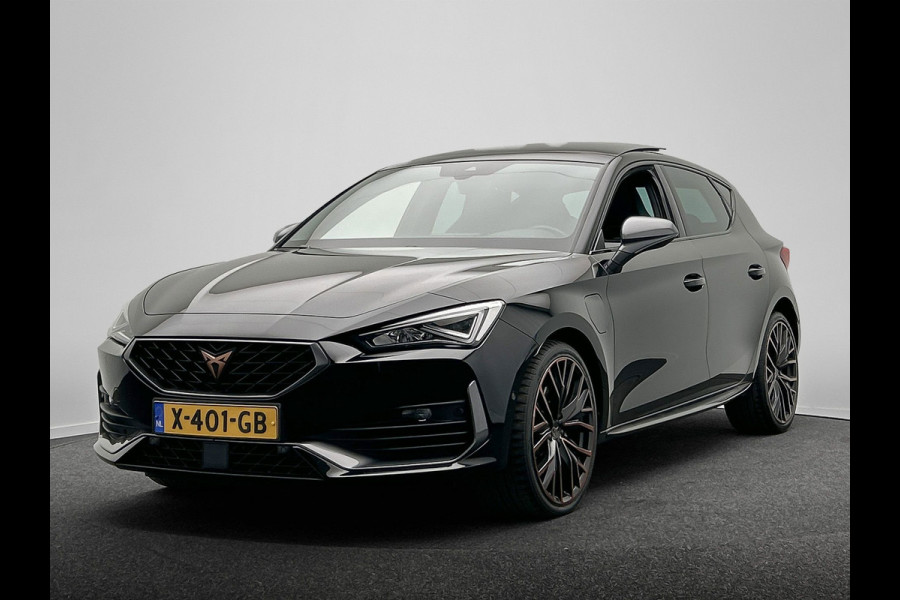 CUPRA Leon 1.4 e-Hybrid | VZ Performance | PHEV | Pano/Dak | Camera | Stoel/Stuur Verwarming