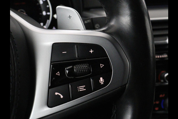 BMW 5 Serie 520i M Sport | Panoramadak | Stoelventilatie | Head-Up | 360 Camera | Leder | Adaptief LED | Memory | Carplay | Sfeerverlichting | Achterbankverwarming | Navigatie | Stuurverwarming