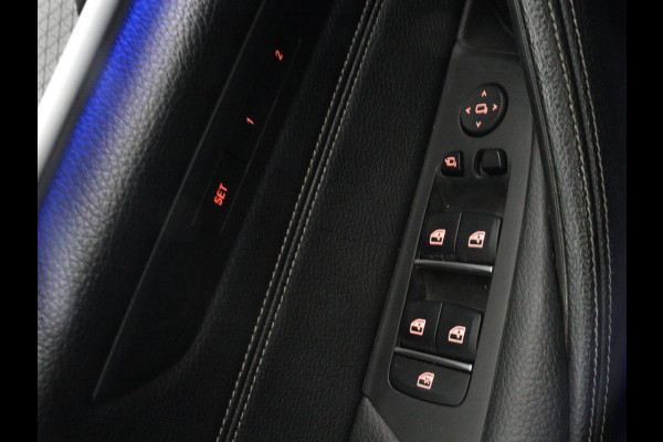 BMW 5 Serie 520i M Sport | Panoramadak | Stoelventilatie | Head-Up | 360 Camera | Leder | Adaptief LED | Memory | Carplay | Sfeerverlichting | Achterbankverwarming | Navigatie | Stuurverwarming