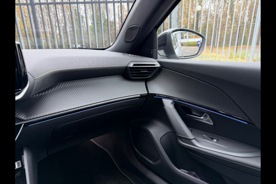 Peugeot 2008 HYBRID 145 GT-LINE Alcantara Stoelverwarming