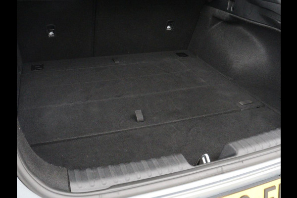 Kia ProCeed 1.5 T-GDI GT-Line | Panoramadak | Stoel & stuurverwarming | Trekhaak | Leder/Alcantara | Adaptive cruise | Carplay | Full LED | Navigatie | Camera | Keyless