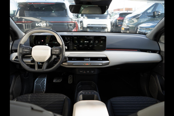 Kia EV4 GT-Line 81.4 kWh | DIRECT LEVERBAAR | Schuifkanteldak | Navigatie | Stoel en stuurverwarming | H&K | Elektrische achterklep