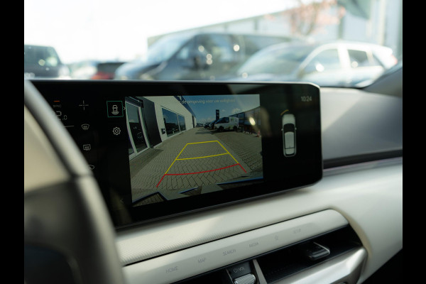 Kia EV4 GT-Line 81.4 kWh | DIRECT LEVERBAAR | Schuifkanteldak | Navigatie | Stoel en stuurverwarming | H&K | Elektrische achterklep