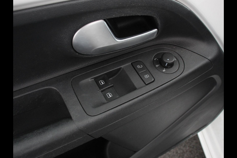 Volkswagen e-Up! e-up! Style Climate control Stoelverwarming Cruise control Parkeersensor achter + camera Lichtmetalen velgen