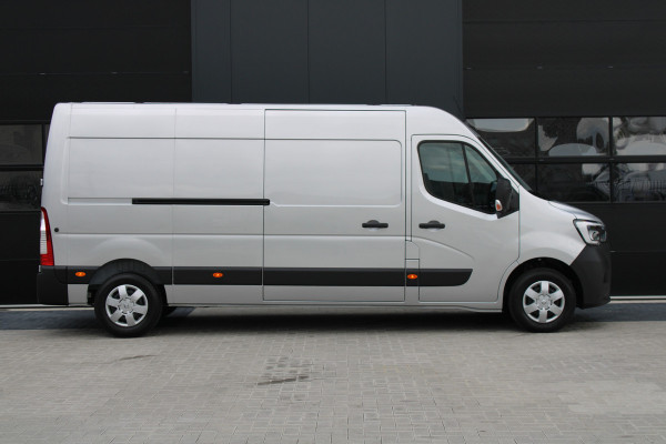 Renault Master T35 2.3 dCi 180pk L3H2 - Airco - Navigatie - Camera - Cruise - Parkeersensoren - 105l tank - Rijklaar