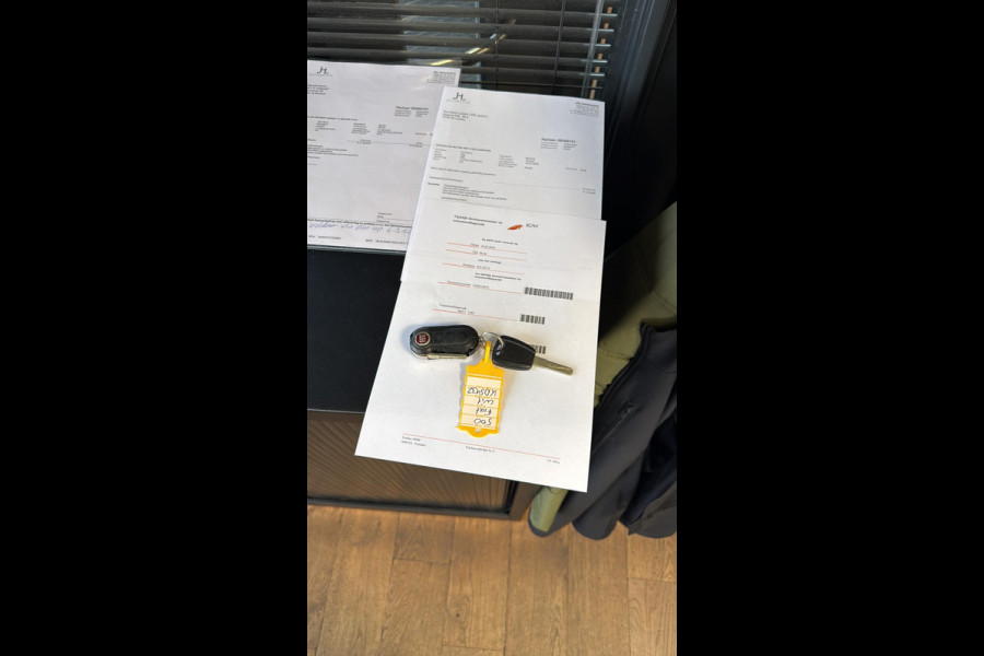 Volkswagen Transporter 2.0 TDI L2H1 DC*MARGE*NAVI*CRUISE*A/C*TEL*BTW VRIJ