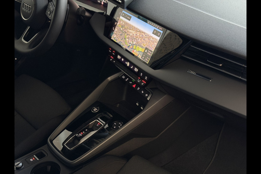 Audi A3 Sportback 40 TFSI E 204 PK PHEV SPORT MMI NAVI ELEK.KLEP CAMERA CARPLAY VIR.COCKPIT KEYLESS LED PHEV PLUG IN HYBRID