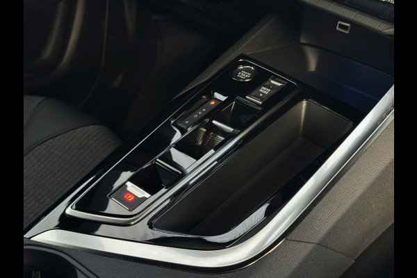 Peugeot 3008 1.6 HYBRID PHEV ALLURE PACK CARPLAY NAVI CAMERA BLINDSPOT Plug in Hybrid phev