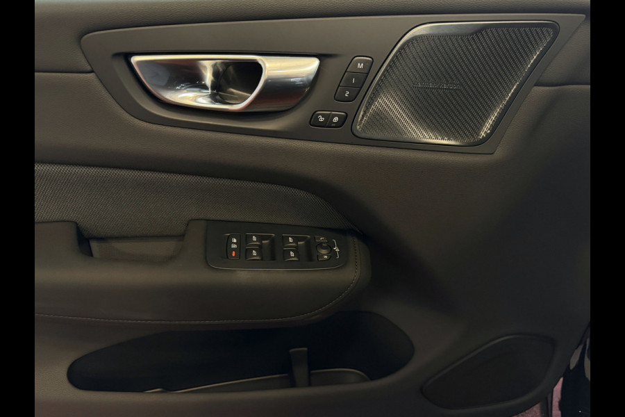 Volvo XC60 2.0 T6 AWD PLUS BLACK EDITION NIEUWE AUTO HARMAN KARDON LEER SCHUIFDAK PHEV Plug in Hybrid ✅ Top Auto's Wijchen ,  Altijd een Ruim aanbod van Volvo's i  BUSINESS / CORE / BRIGHT / DARK / ULTRA DARK / PLUS DARK / BLACK EDITION  / ESSENTIAL / T6 / T8 ✅