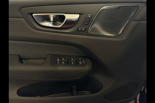 Volvo XC60 2.0 T6 AWD PLUS BLACK EDITION NIEUWE AUTO HARMAN KARDON LEER SCHUIFDAK PHEV Plug in Hybrid ✅ Top Auto's Wijchen ,  Altijd een Ruim aanbod van Volvo's i  BUSINESS / CORE / BRIGHT / DARK / ULTRA DARK / PLUS DARK / BLACK EDITION  / ESSENTIAL / T6 / T8 ✅