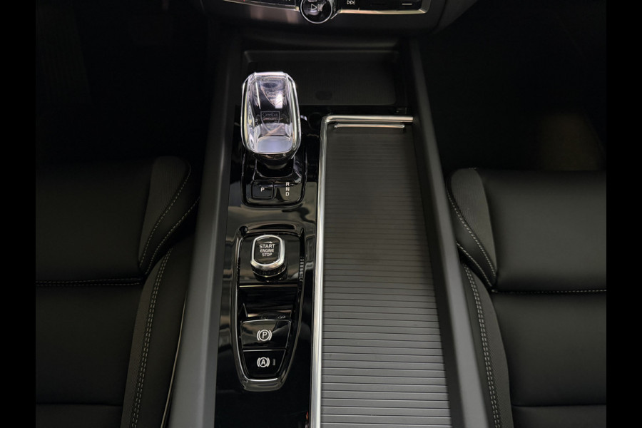 Volvo XC60 2.0 T6 AWD PLUS BLACK EDITION NIEUWE AUTO HARMAN KARDON LEER SCHUIFDAK PHEV Plug in Hybrid ✅ Top Auto's Wijchen ,  Altijd een Ruim aanbod van Volvo's i  BUSINESS / CORE / BRIGHT / DARK / ULTRA DARK / PLUS DARK / BLACK EDITION  / ESSENTIAL / T6 / T8 ✅