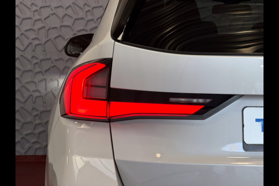 BMW X1 XDRIVE 25E PLUG IN HYBIRD M-SPORT LED PANORAMA .SCHUIFDAK ELEK.KLEP NAVI STOELVERW M-SHADOW LINE ELEK.STOEL ZWARTE.HEMEL 2025 PHEV PLUG IN HYBRID AWD 4X4 4WD ✅ Top Auto's. Al 30 Jaar uw Bmw Specialist in ,  BMW M / M Sport / PHEV / HEV / Hybrid / Mhev / 25e / 30e / xDrive25e // xDrive30e / sDrive18i / sDrive20i / sDrive23i ✅