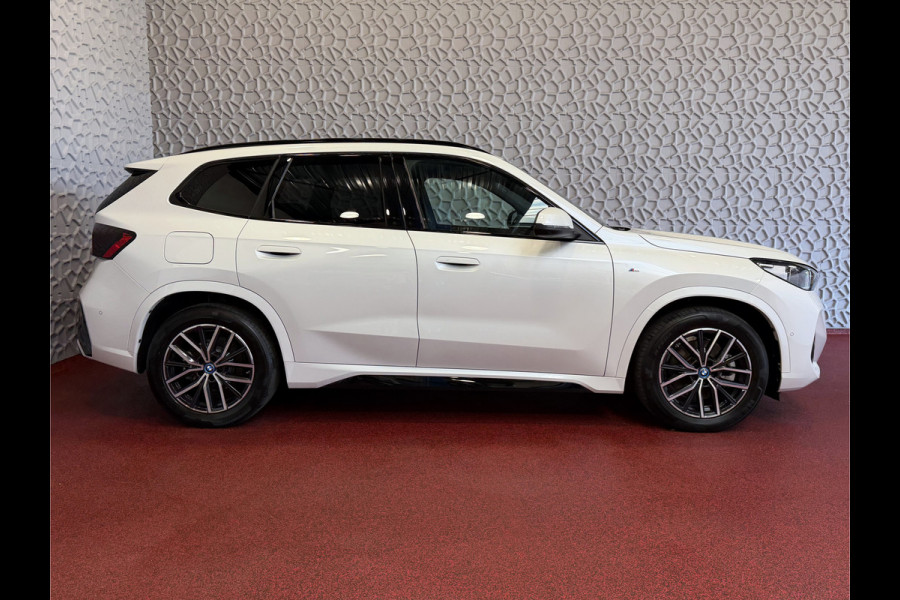 BMW X1 XDRIVE 25E PLUG IN HYBIRD M-SPORT LED PANORAMA .SCHUIFDAK ELEK.KLEP NAVI STOELVERW M-SHADOW LINE ELEK.STOEL ZWARTE.HEMEL 2025 PHEV PLUG IN HYBRID AWD 4X4 4WD ✅ Top Auto's. Al 30 Jaar uw Bmw Specialist in ,  BMW M / M Sport / PHEV / HEV / Hybrid / Mhev / 25e / 30e / xDrive25e // xDrive30e / sDrive18i / sDrive20i / sDrive23i ✅