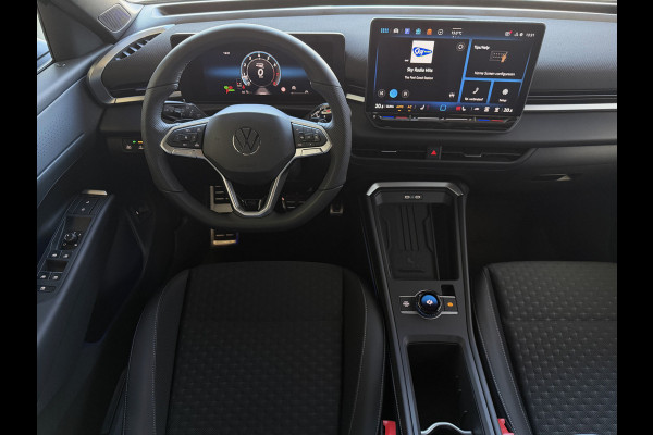 Volkswagen T-Roc 1.5 eTsi 150PK R-LINE EDITION BLACK STYLE IQ LED/GRIL/LOGO STOEL/STUUR.VERW ELEK.KLEP 2026