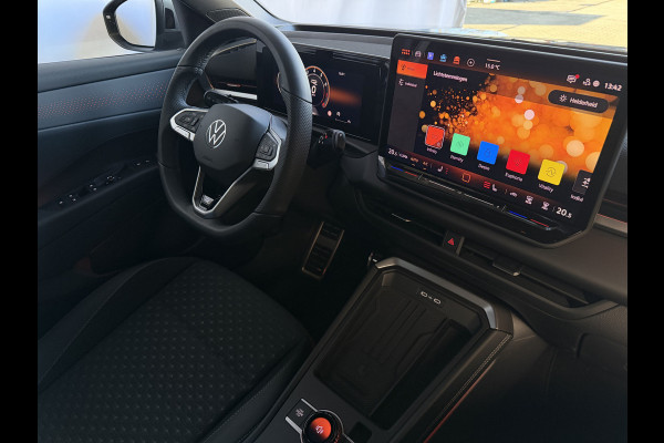 Volkswagen T-Roc 1.5 eTsi 150PK R-LINE EDITION BLACK STYLE IQ LED/GRIL/LOGO STOEL/STUUR.VERW ELEK.KLEP 2026