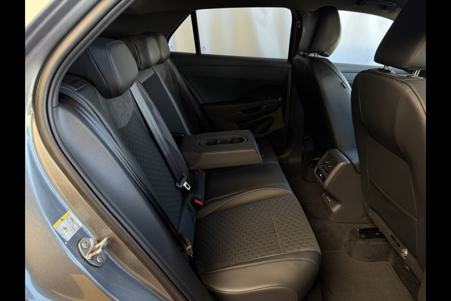 Volkswagen T-Roc 1.5 eTsi 150PK R-LINE EDITION BLACK STYLE IQ LED/GRIL/LOGO STOEL/STUUR.VERW ELEK.KLEP 2026