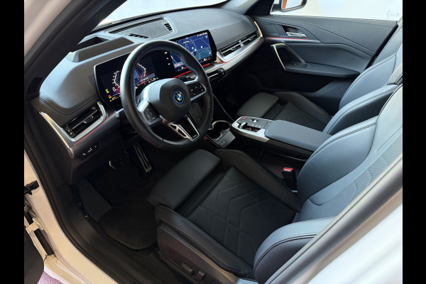 BMW X1 XDRIVE 25E M-SPORT LED PANO.SCHUIFDAK ELEK.KLEP NAVI STOELVERW M-SHADOW LINE ELEK.STOEL ZWARTE.HEMEL 2025 PHEV PLUG IN HYBRID AWD 4X4 4WD ✅ Top Auto's. Al 30 Jaar uw Bmw Specialist in ,  BMW M / M Sport / PHEV / HEV / Hybrid / Mhev / 25e / 30e / xDrive25e // xDrive30e / sDrive18i / sDrive20i / sDrive23i ✅