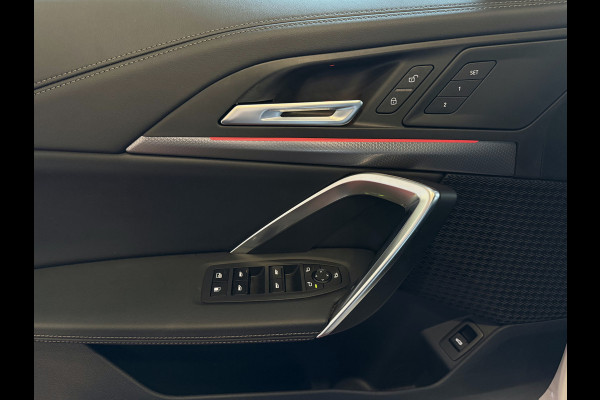 BMW X1 XDRIVE 25E M-SPORT LED PANO.SCHUIFDAK ELEK.KLEP NAVI STOELVERW M-SHADOW LINE ELEK.STOEL ZWARTE.HEMEL 2025 PHEV PLUG IN HYBRID AWD 4X4 4WD ✅ Top Auto's. Al 30 Jaar uw Bmw Specialist in ,  BMW M / M Sport / PHEV / HEV / Hybrid / Mhev / 25e / 30e / xDrive25e // xDrive30e / sDrive18i / sDrive20i / sDrive23i ✅