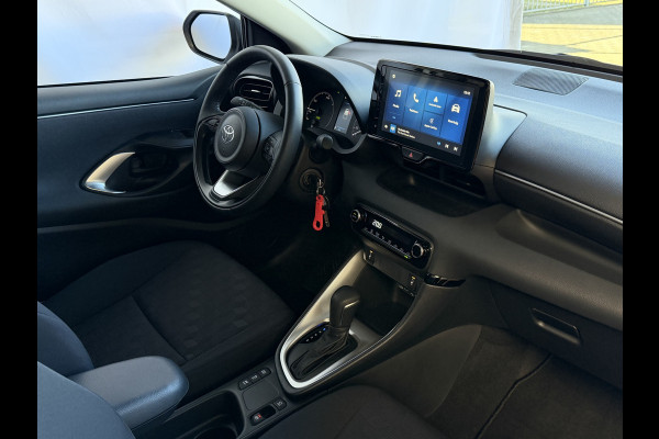 Toyota Yaris 1.5 HYBRID STOEL/STUUR VERW CARPLAY CAMERA LMV ADAP.CRUISE ✅ Top Auto's Wijchen , Al 30 Jaar verkoop van Toyota , Type's Launch / Executive / Dynamic / First Edition / Business / Zowel Phev / Hev / Benzine / met fabrieksgarantie ✅