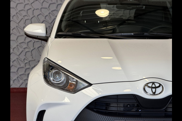 Toyota Yaris 1.5 HYBRID STOEL/STUUR VERW CARPLAY CAMERA LMV ADAP.CRUISE ✅ Top Auto's Wijchen , Al 30 Jaar verkoop van Toyota , Type's Launch / Executive / Dynamic / First Edition / Business / Zowel Phev / Hev / Benzine / met fabrieksgarantie ✅