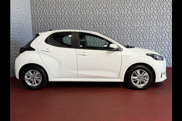 Toyota Yaris 1.5 HYBRID STOEL/STUUR VERW CARPLAY CAMERA LMV ADAP.CRUISE ✅ Top Auto's Wijchen , Al 30 Jaar verkoop van Toyota , Type's Launch / Executive / Dynamic / First Edition / Business / Zowel Phev / Hev / Benzine / met fabrieksgarantie ✅