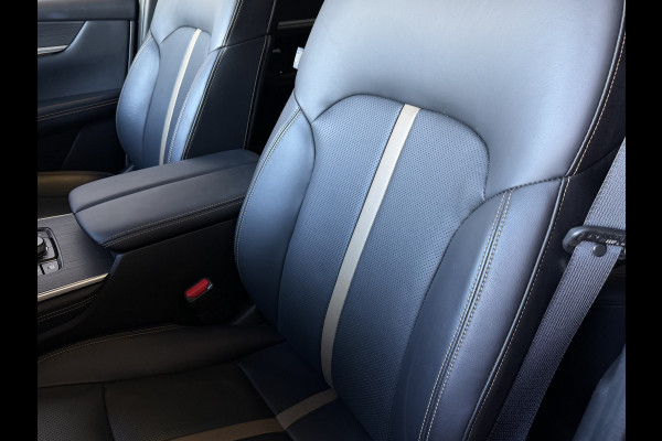 Mazda CX-60 2.5 e-SkyActiv PHEV HOMURA ELEK.STOEL STOEL/STUUR.VERW/VENTILATIE HEADUP AWD 4X4 4WD ✅ Top Auto's Wijchen. Al 30 Jaar verkoop van Mazda , Alle Modellen PHEV / HEV / BENZINE✅