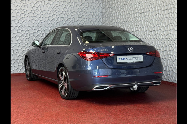 Mercedes-Benz C-Klasse 300e 313PK PHEV 12/2024 AVANTGARDE TREKHAAK HALF LEER CAMERA ELEK/STOEL/VERWARMD 12/2024 PHEV PLUG IN HYBRIDE phev