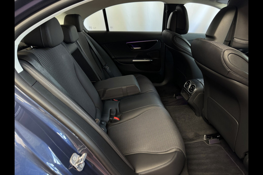 Mercedes-Benz C-Klasse 300e 313PK PHEV 12/2024 AVANTGARDE TREKHAAK HALF LEER CAMERA ELEK/STOEL/VERWARMD 12/2024 PHEV PLUG IN HYBRIDE phev