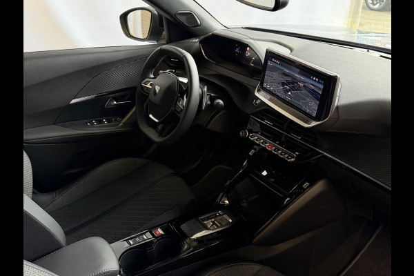 Peugeot 2008 1.2 HYBRID 145e ALLURE CARPLAY I-COCKPIT NAVI CAMERA ADAP.CRUISE ✅Top Auto's Wijchen , 30 Jaar Specialist in Peugeot : Alle Type's : Style / GT / GT-Line / Allure / Business / Active / Zowel PHEV / HEV / MHEV / Benzine ✅