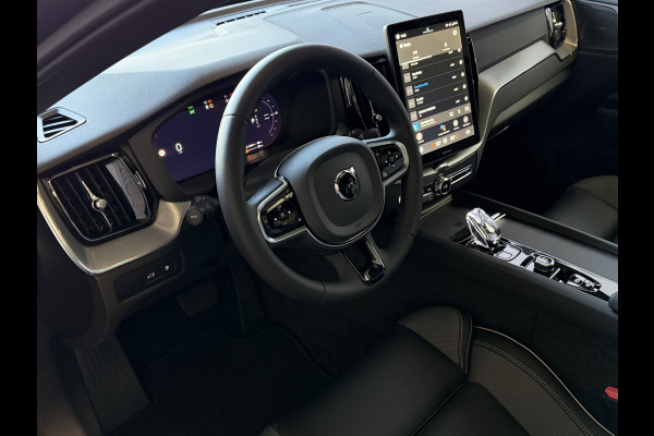 Volvo XC60 2.0 T6 AWD PLUS BLACK EDITION NIEUWSTE MODEL SCHUIFDAK HARMAN KARDON LEER PHEV Plug in Hybrid ✅ Top Auto's Wijchen ,  Altijd een Ruim aanbod van Volvo's i  BUSINESS / CORE / BRIGHT / DARK / ULTRA DARK / PLUS DARK / BLACK EDITION  / ESSENTIAL / T6 / T8 ✅