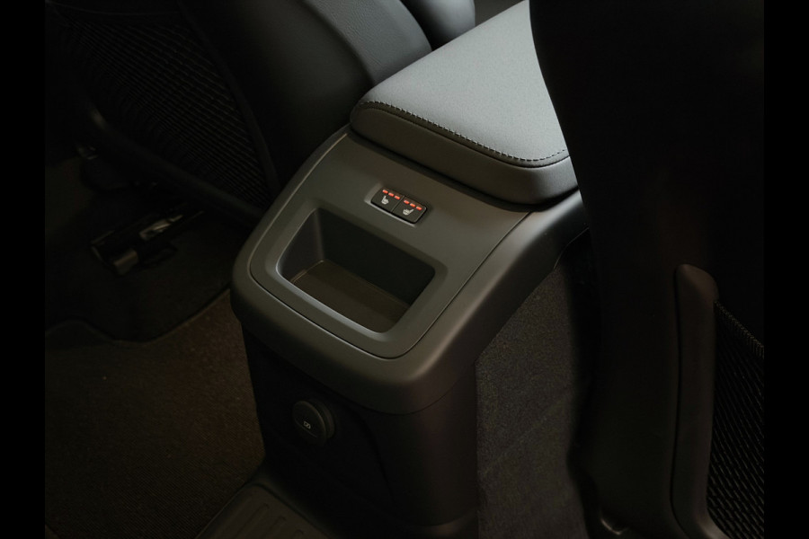 Volvo XC60 2.0 T6 AWD PLUS BLACK EDITION NIEUWSTE MODEL SCHUIFDAK HARMAN KARDON LEER PHEV Plug in Hybrid ✅ Top Auto's Wijchen ,  Altijd een Ruim aanbod van Volvo's i  BUSINESS / CORE / BRIGHT / DARK / ULTRA DARK / PLUS DARK / BLACK EDITION  / ESSENTIAL / T6 / T8 ✅