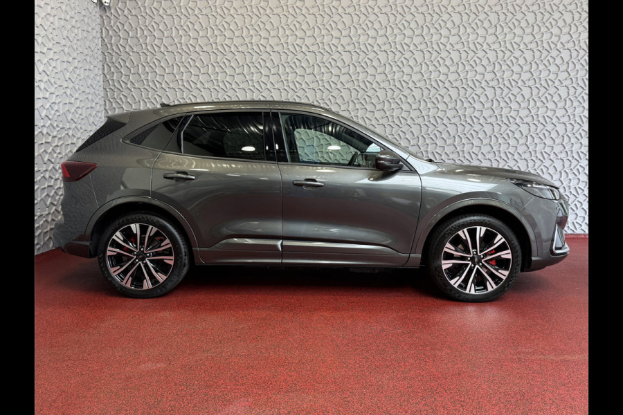 Ford Kuga 2.5 PHEV 243 PK ST-LINE X 2026 PANA B&O TREKHAAK 20''LMV ELEK.STOEL STOEL/STUUR/RUIT VERW. 360.CAM ✅ Ford Wijchen / Al 30 Jaar verkoop van Ford  In Nederland / Wij leveren Nieuwe en Bijna nieuwe Ford's / Zowel : ST-Line X / St-Line / Titanium / Sound Edtioion / Active / Graphite Tech Editi