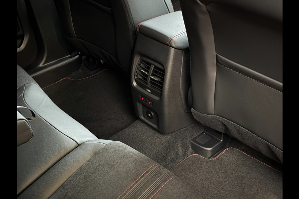 Ford Kuga 2.5 PHEV 243 PK ST-LINE X 20''LMV ELEK.STOEL 2026 PANA B&O TREKHAAKSTOEL/STUUR/RUIT VERW. 360.CAM ✅ Ford Wijchen / Al 30 Jaar verkoop van Ford  In Nederland / Wij leveren Nieuwe en Bijna nieuwe Ford's / Zowel : ST-Line X / St-Line / Titanium / Sound Edtioion / Active / Graphite Tech Editi