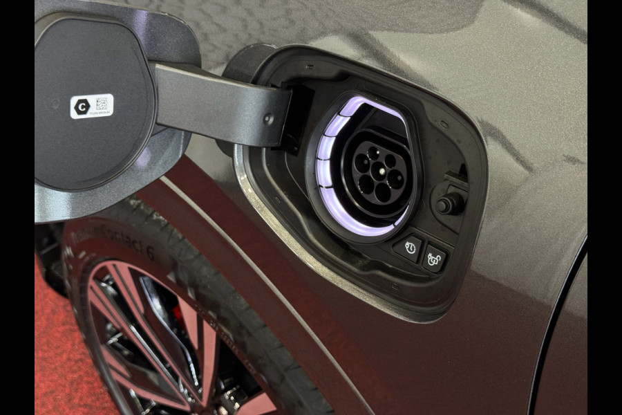 Ford Kuga 2.5 PHEV 243 PK ST-LINE X 20''LMV ELEK.STOEL 2026 PANA B&O TREKHAAKSTOEL/STUUR/RUIT VERW. 360.CAM ✅ Ford Wijchen / Al 30 Jaar verkoop van Ford  In Nederland / Wij leveren Nieuwe en Bijna nieuwe Ford's / Zowel : ST-Line X / St-Line / Titanium / Sound Edtioion / Active / Graphite Tech Editi