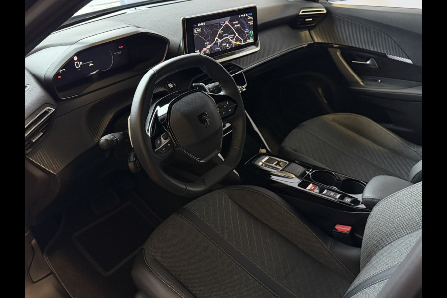 Peugeot 2008 1.2 HYBRID 145e ALLURE CARPLAY I-COCKPIT NAVI ADAP.CRUISE ✅Top Auto's Wijchen , 30 Jaar Specialist in Peugeot : Alle Type's : Style / GT / GT-Line / Allure / Business / Active / Zowel PHEV / HEV / MHEV / Benzine ✅