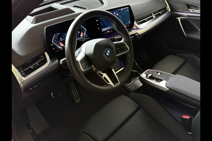 BMW X1 XDRIVE 25E M-SPORT LED PANO.SCHUIFDAK HEADUP ELEK.KLEP NAVI 360.CAM STOELVERW M-SHADOW LINE ELEK.STOEL ZWARTE.HEMEL 06/2025 PHEV PLUG IN HYBRID AWD 4X4 4WD ✅ Top Auto's. Al 30 Jaar uw Bmw Specialist in ,  BMW M / M Sport / PHEV / HEV / Hybrid / Mhev / 25e / 30e / xDrive25e // xDrive30e / sDrive18i / sDrive20i / sDrive23i ✅
