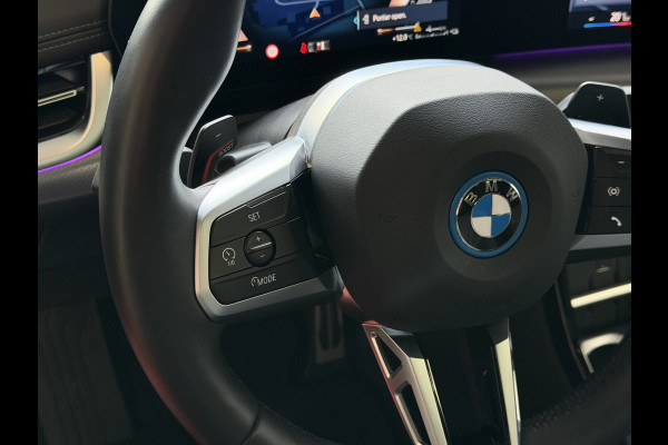 BMW X1 XDRIVE 25E M-SPORT LED PANO.SCHUIFDAK HEADUP ELEK.KLEP NAVI 360.CAM STOELVERW M-SHADOW LINE ELEK.STOEL ZWARTE.HEMEL 06/2025 PHEV PLUG IN HYBRID AWD 4X4 4WD ✅ Top Auto's. Al 30 Jaar uw Bmw Specialist in ,  BMW M / M Sport / PHEV / HEV / Hybrid / Mhev / 25e / 30e / xDrive25e // xDrive30e / sDrive18i / sDrive20i / sDrive23i ✅