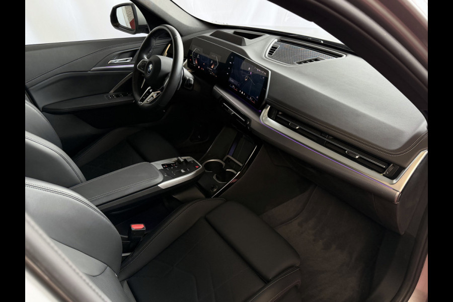 BMW X1 XDRIVE 25E M-SPORT LED PANO.SCHUIFDAK HEADUP ELEK.KLEP NAVI 360.CAM STOELVERW M-SHADOW LINE ELEK.STOEL ZWARTE.HEMEL 06/2025 PHEV PLUG IN HYBRID AWD 4X4 4WD ✅ Top Auto's. Al 30 Jaar uw Bmw Specialist in ,  BMW M / M Sport / PHEV / HEV / Hybrid / Mhev / 25e / 30e / xDrive25e // xDrive30e / sDrive18i / sDrive20i / sDrive23i ✅