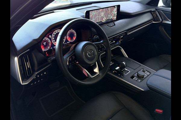 Mazda CX-60 2.5 e-SkyActiv PHEV HOMURA ELEK.STOEL PANO SCHUIFDAK STOEL/STUUR.VERW/VENTILATIE HEADUP AWD 4X4 4WD ✅ Top Auto's Wijchen. Al 30 Jaar verkoop van Mazda , Alle Modellen PHEV / HEV / BENZINE✅