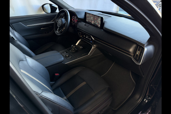 Mazda CX-60 2.5 e-SkyActiv PHEV HOMURA ELEK.STOEL PANO SCHUIFDAK STOEL/STUUR.VERW/VENTILATIE HEADUP AWD 4X4 4WD ✅ Top Auto's Wijchen. Al 30 Jaar verkoop van Mazda , Alle Modellen PHEV / HEV / BENZINE✅