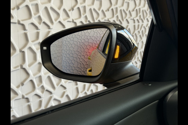 Volkswagen T-Roc 1.5 eTsi R-LINE 150PK EDITION BLACK STYLE 19''LMV IQ LED/GRIL/LOGO STOEL/STUUR.VERW ELEK.KLEP 2026