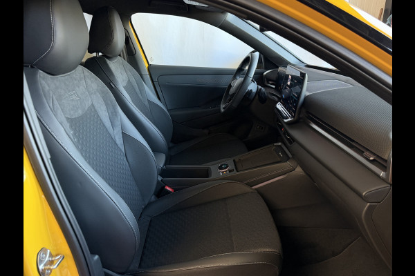 Volkswagen T-Roc 1.5 eTsi R-LINE 150PK EDITION BLACK STYLE 19''LMV IQ LED/GRIL/LOGO STOEL/STUUR.VERW ELEK.KLEP 2026