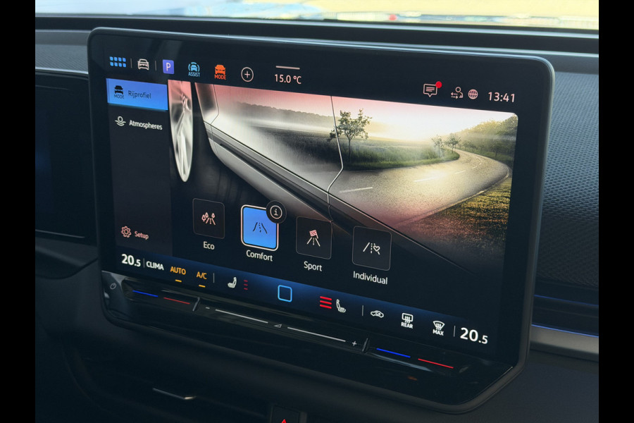 Volkswagen T-Roc 1.5 eTsi R-LINE 150PK EDITION BLACK STYLE 19''LMV IQ LED/GRIL/LOGO STOEL/STUUR.VERW ELEK.KLEP 2026