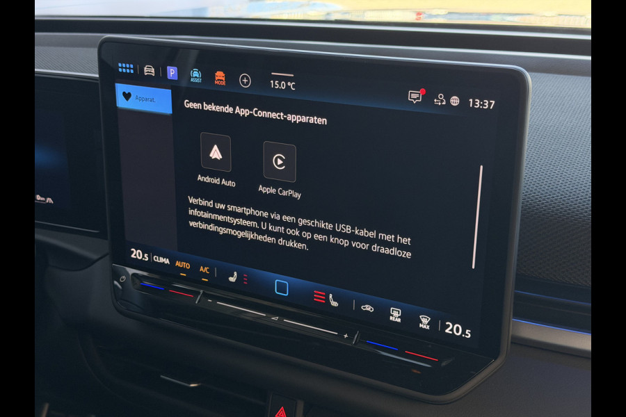 Volkswagen T-Roc 1.5 eTsi R-LINE 150PK EDITION BLACK STYLE 19''LMV IQ LED/GRIL/LOGO STOEL/STUUR.VERW ELEK.KLEP 2026