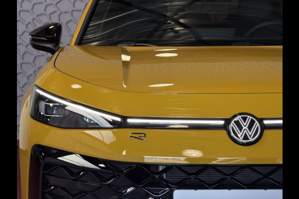 Volkswagen T-Roc 1.5 eTsi R-LINE 150PK EDITION BLACK STYLE 19''LMV IQ LED/GRIL/LOGO STOEL/STUUR.VERW ELEK.KLEP 2026