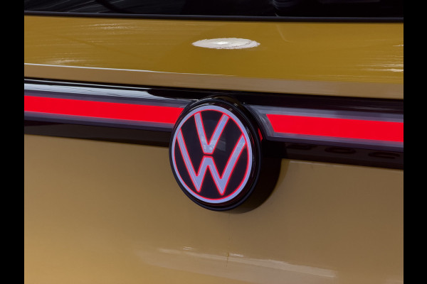 Volkswagen T-Roc 1.5 eTsi R-LINE 150PK EDITION BLACK STYLE 19''LMV IQ LED/GRIL/LOGO STOEL/STUUR.VERW ELEK.KLEP 2026