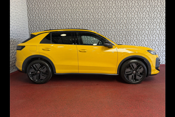 Volkswagen T-Roc 1.5 eTsi R-LINE 150PK EDITION BLACK STYLE 19''LMV IQ LED/GRIL/LOGO STOEL/STUUR.VERW ELEK.KLEP 2026
